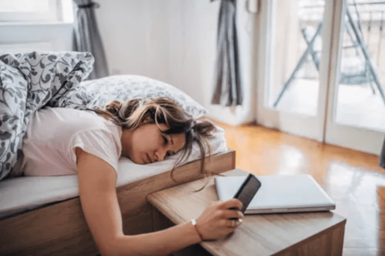 Tired All Day After Sleeping? 7 Real Reasons Your Sleep Isn’t Recharging You