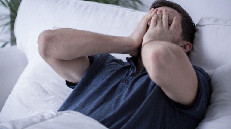 body jerks when falling asleep